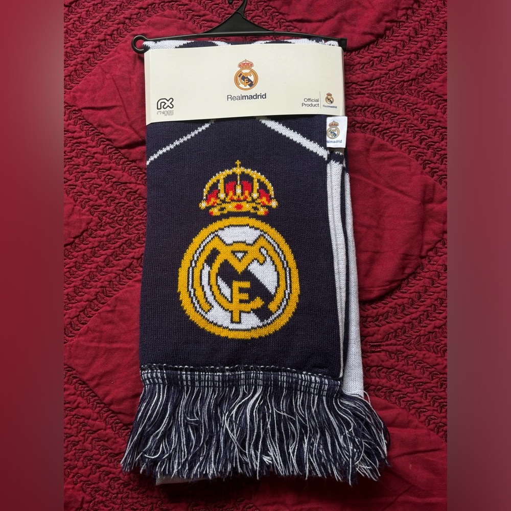 OFFICIAL REAL MADRID SCARF ORIGINAL